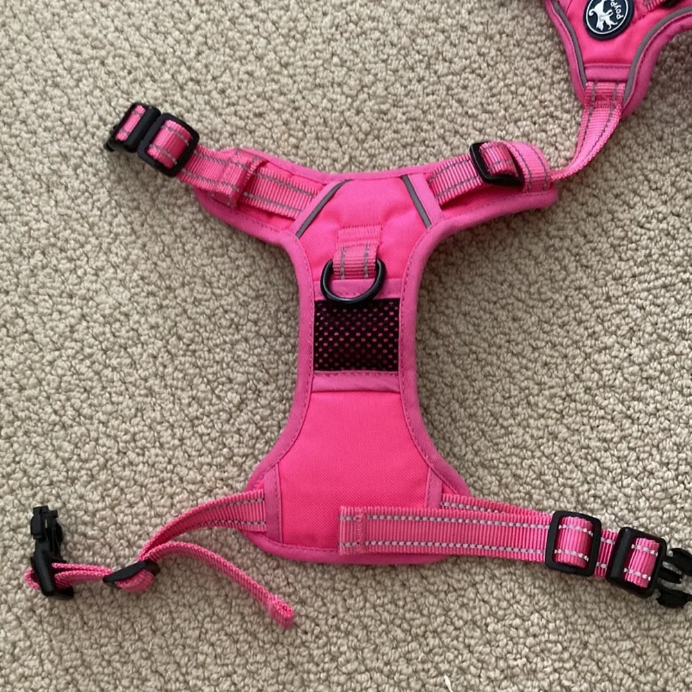 NEW PoyPet Safety Dog Harness Three Buckle Hot Pink Size Small Multi-Way NWOT